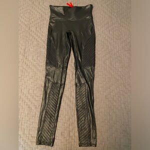 Spanx Faux Leather Moto Leggings Size Small